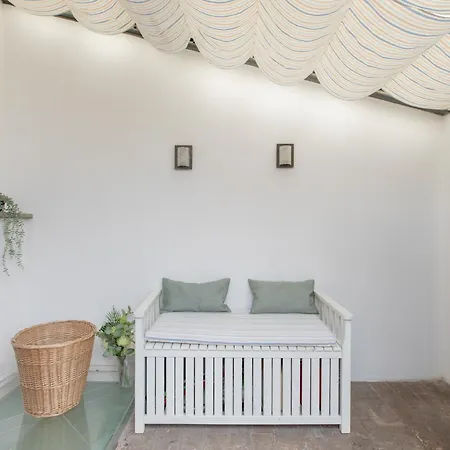 Iflat Monti Roof Terrace Apartment *